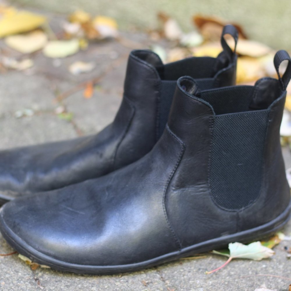VIvobarefoot Women's Fulham  Chelsea Ankle Boot